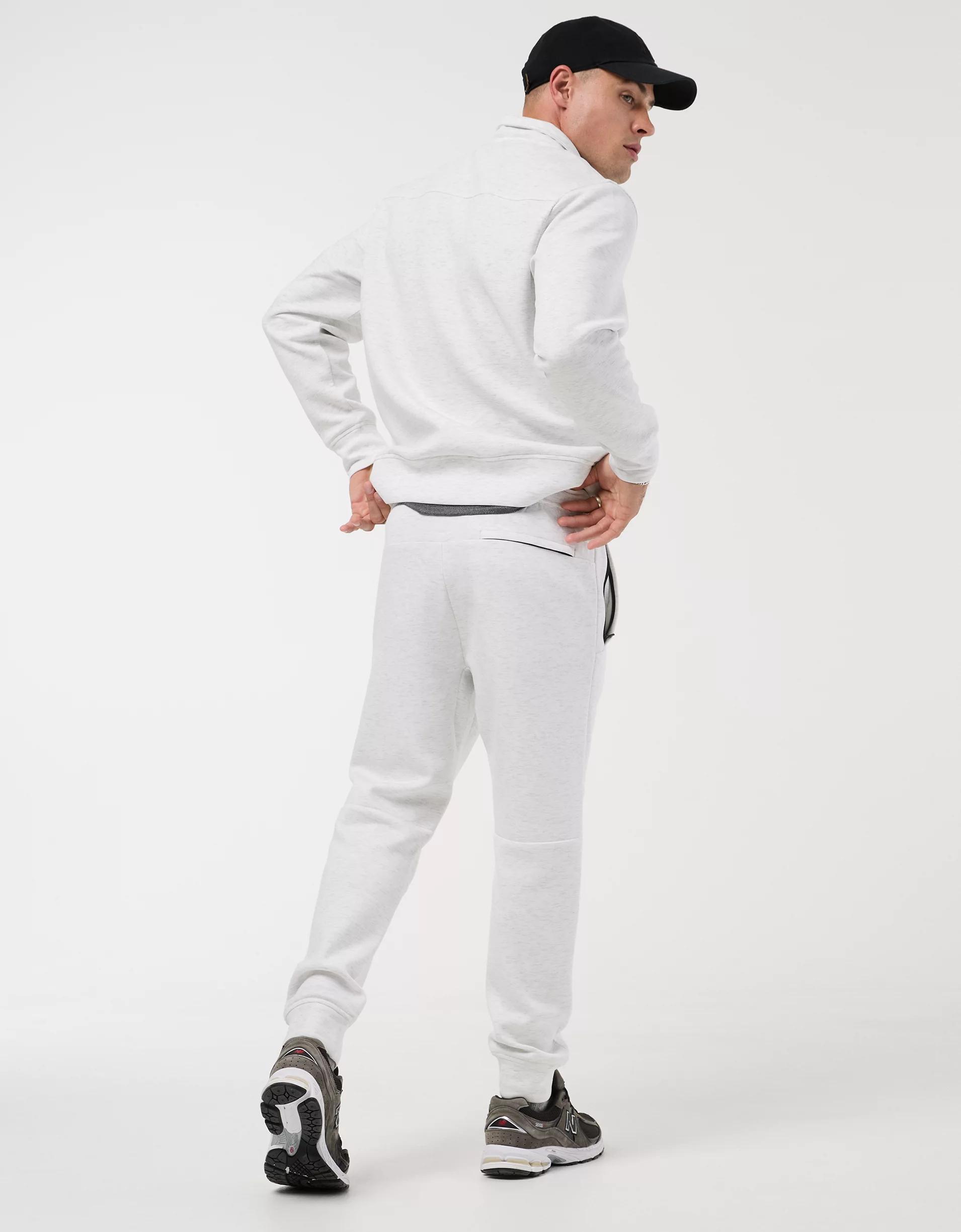AE 24/7 Jogger Product Image