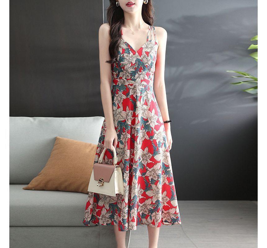Spaghetti Strap Floral Print Midi A-Line Dress / Elbow-Sleeve Tie-Front Plain Jacket / Set Product Image