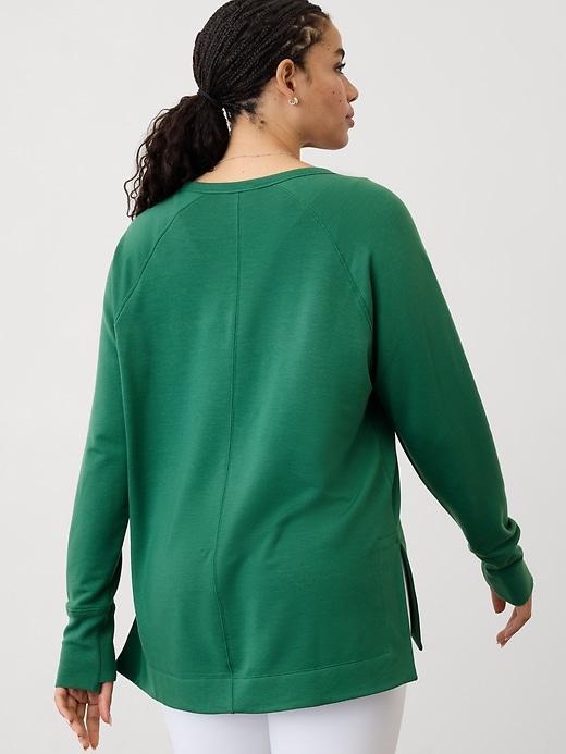 Coaster Luxe Recover Sweatshirt Product Image