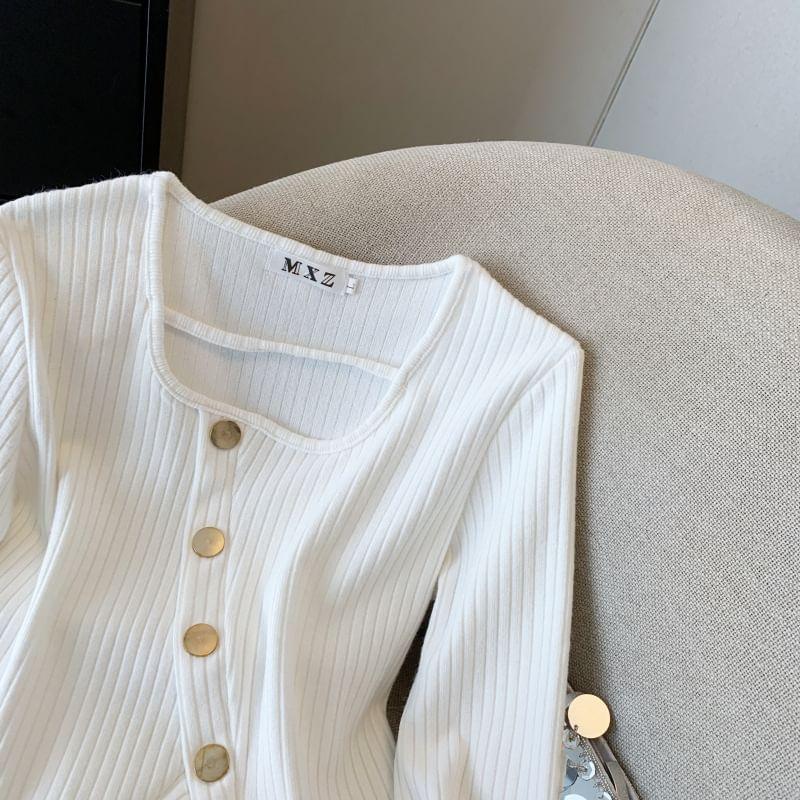 Long-Sleeve Scoop Neck Plain Asymmetrical Ribbed Knit Top Product Image