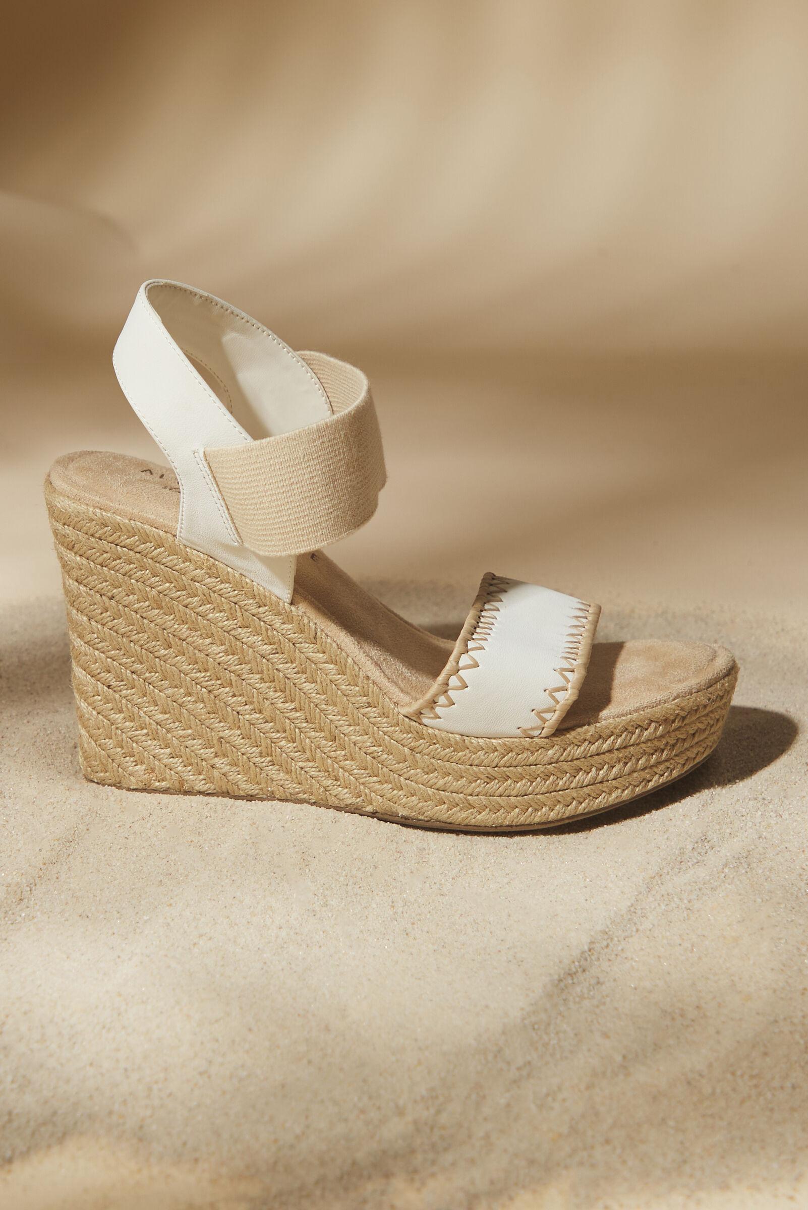 Elizabeth Stitched Wedges Product Image