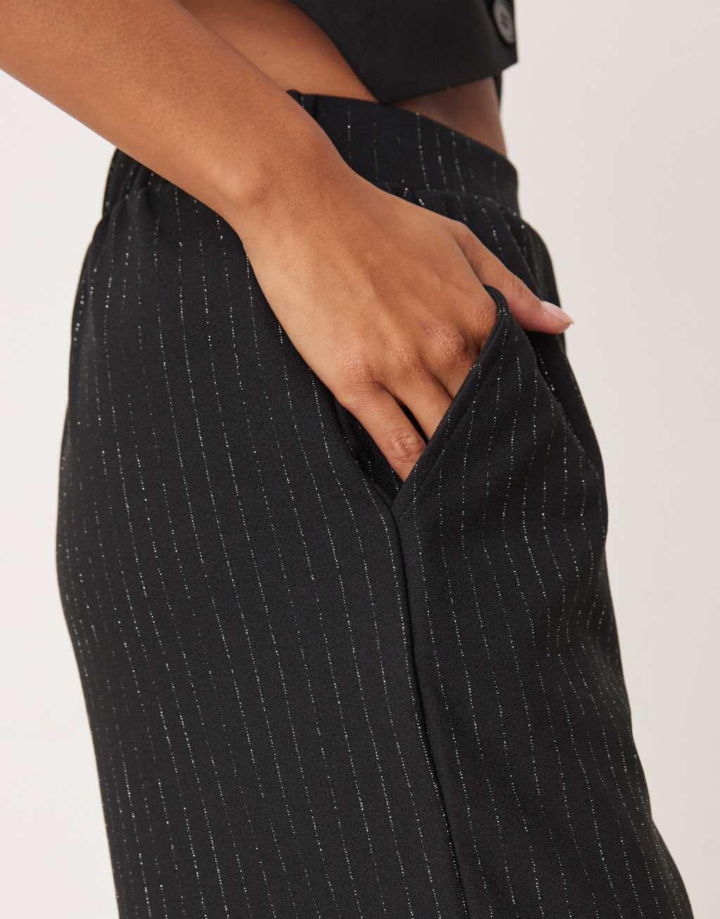 JDY Petite wide leg pants in black Product Image
