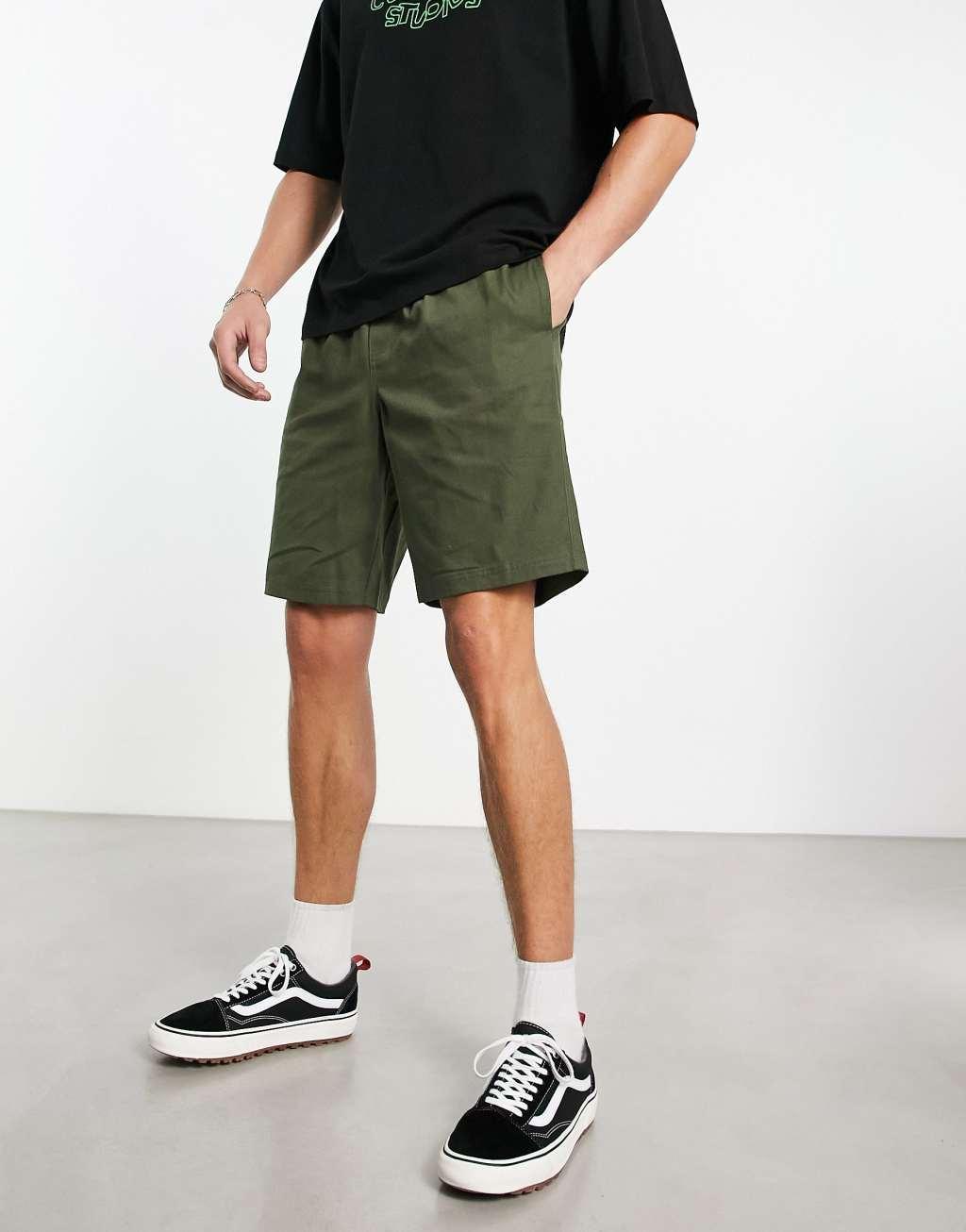 COLLUSION pull on shorts in dark khaki Product Image