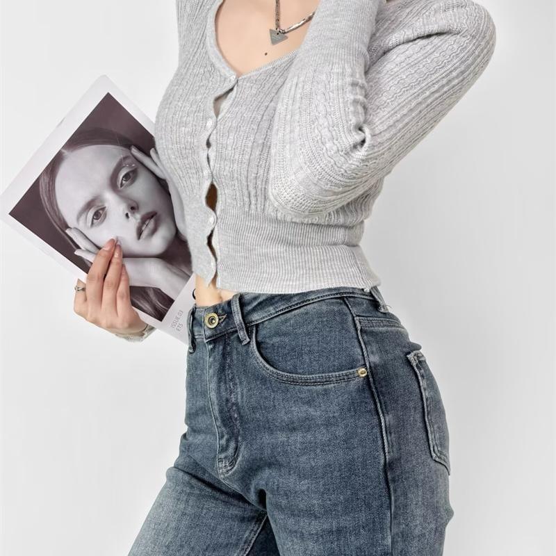 V-Neck Plain Cropped Cardigan Product Image