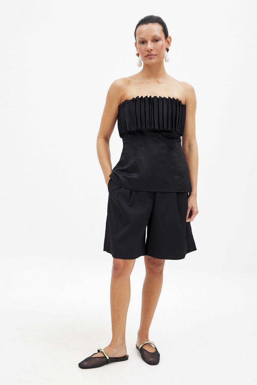 Wide Leg Mid Waist Shorts Product Image