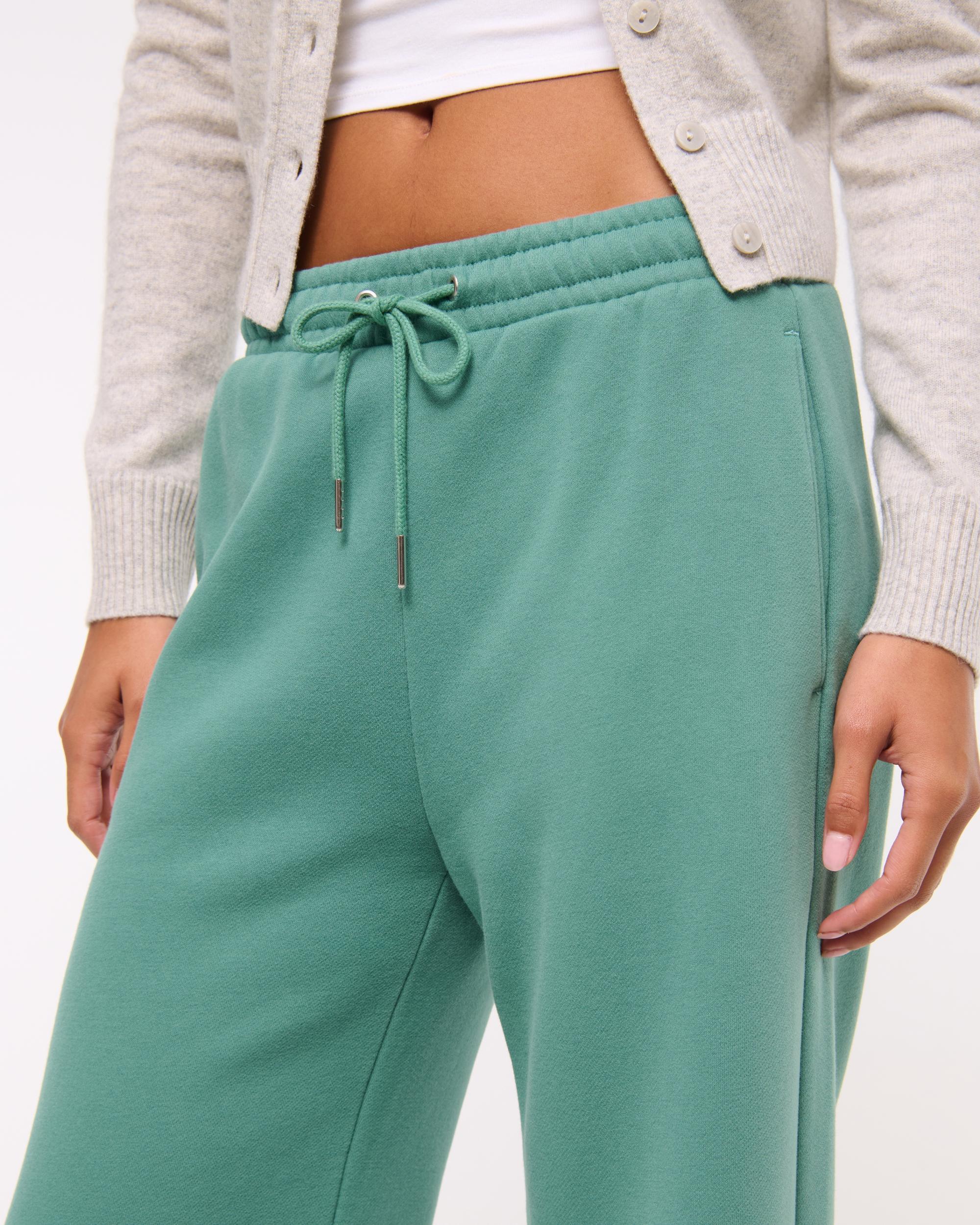 Essential Wide Leg Sunday Sweatpant Product Image