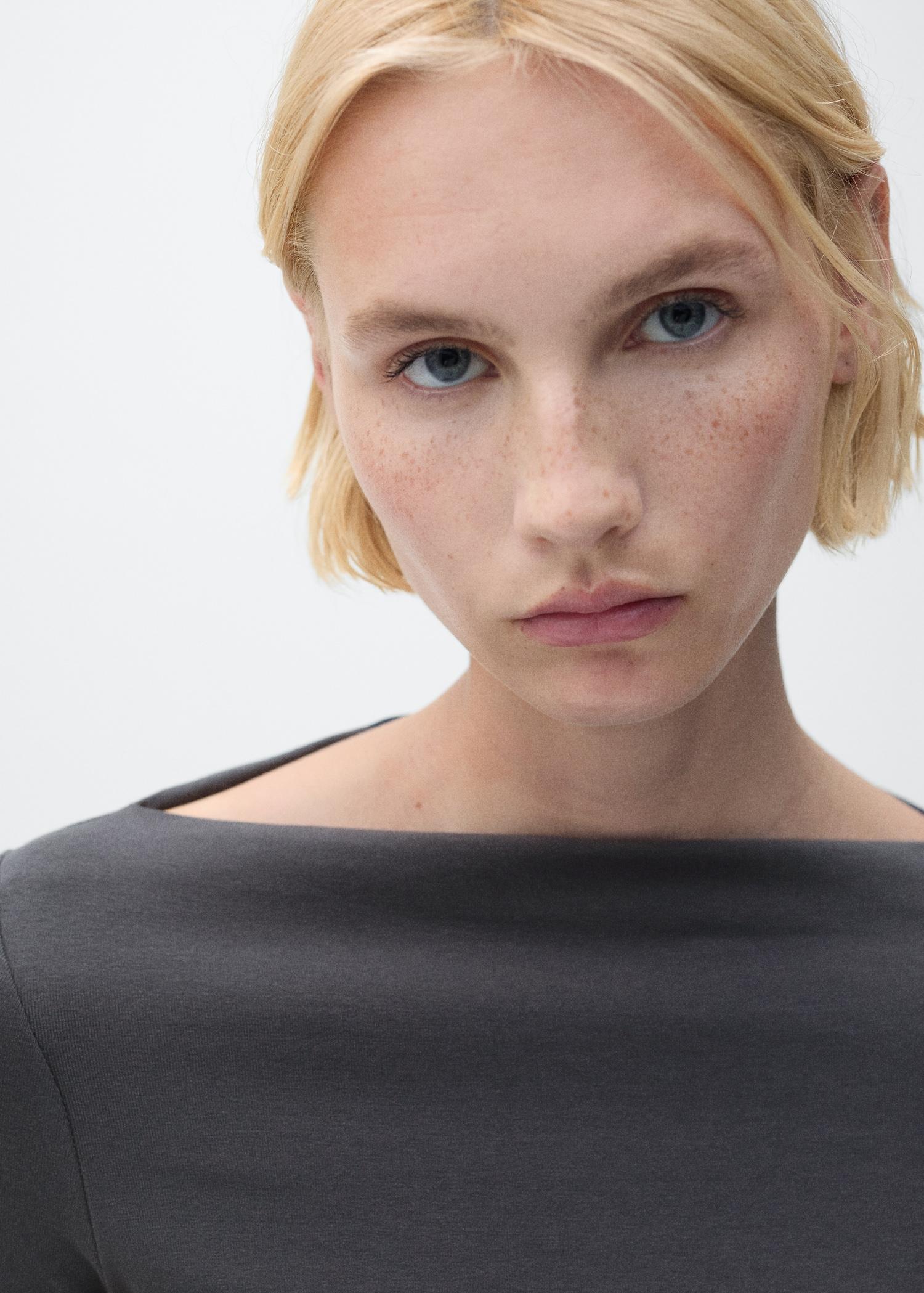 Cotton boat neck t-shirt - Women | MANGO USA Product Image