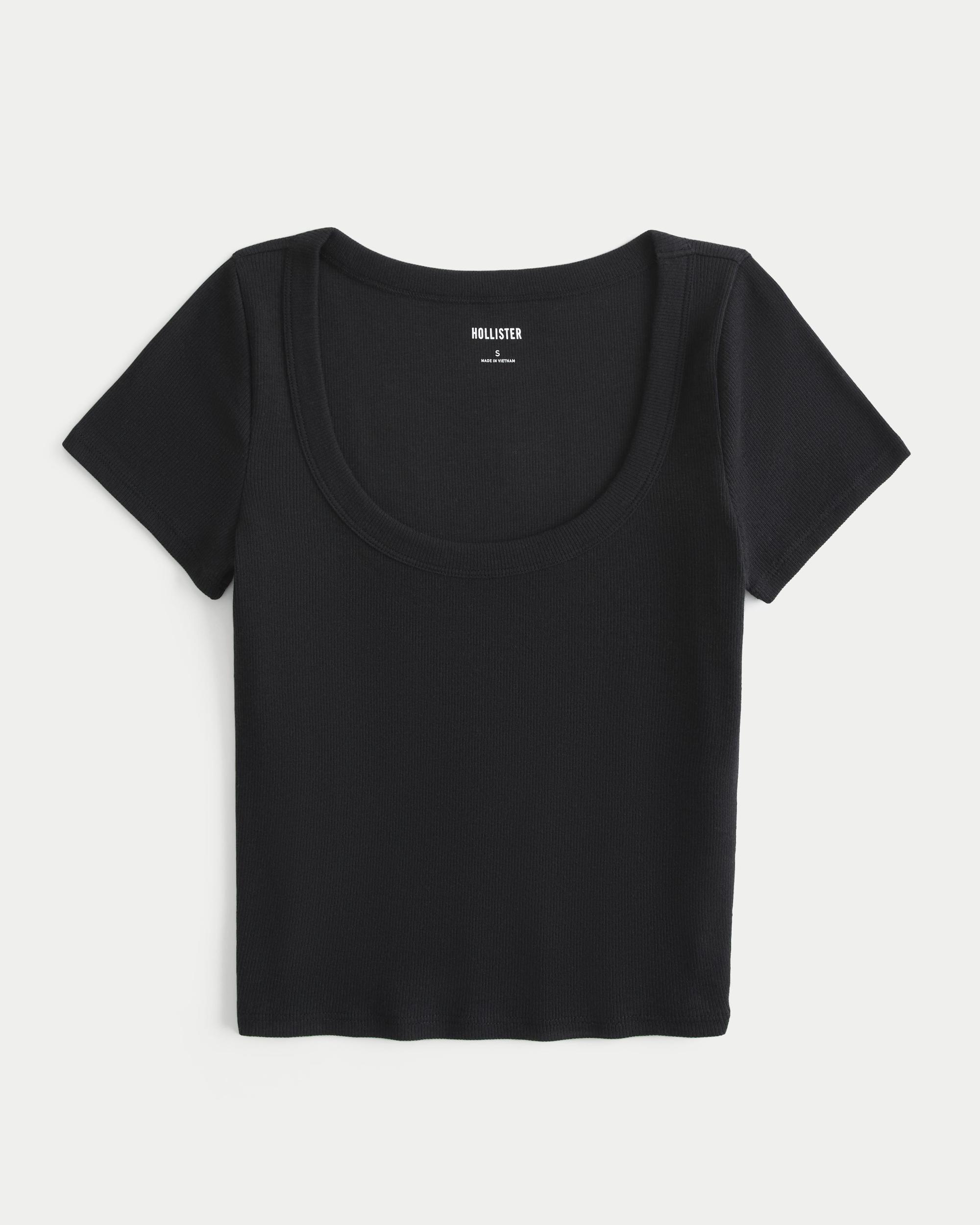 Clothing for Women & Men | Teen Clothing | Hollister Co. Product Image
