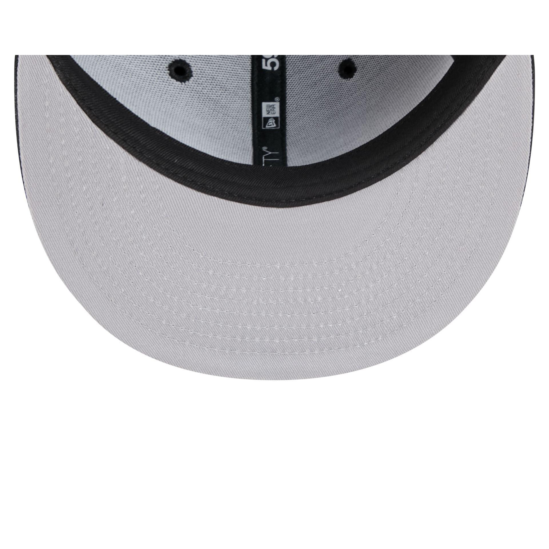 New York Yankees Black and White Basic 59FIFTY Fitted Hat Male Product Image