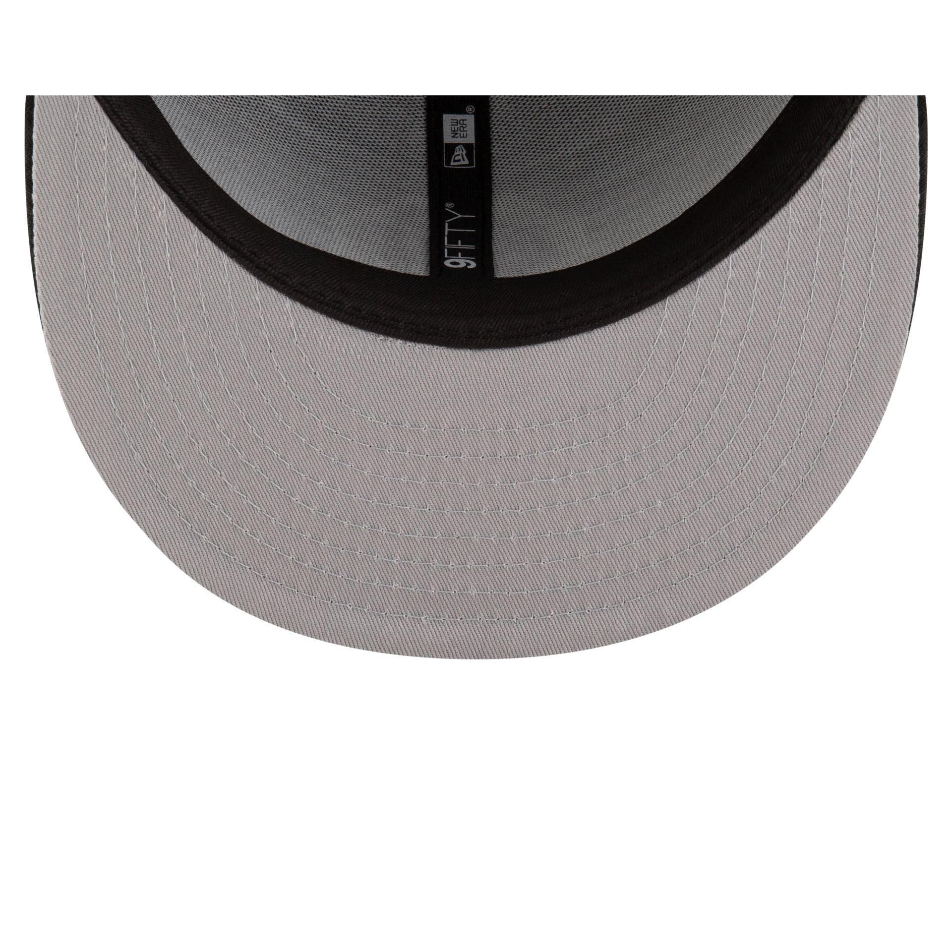 New York Yankees Black and White Basic 59FIFTY Fitted Hat Male Product Image