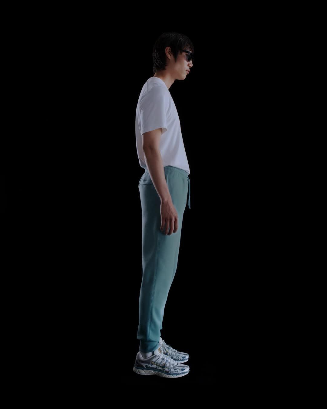 Nike Club Men's Joggers Product Image