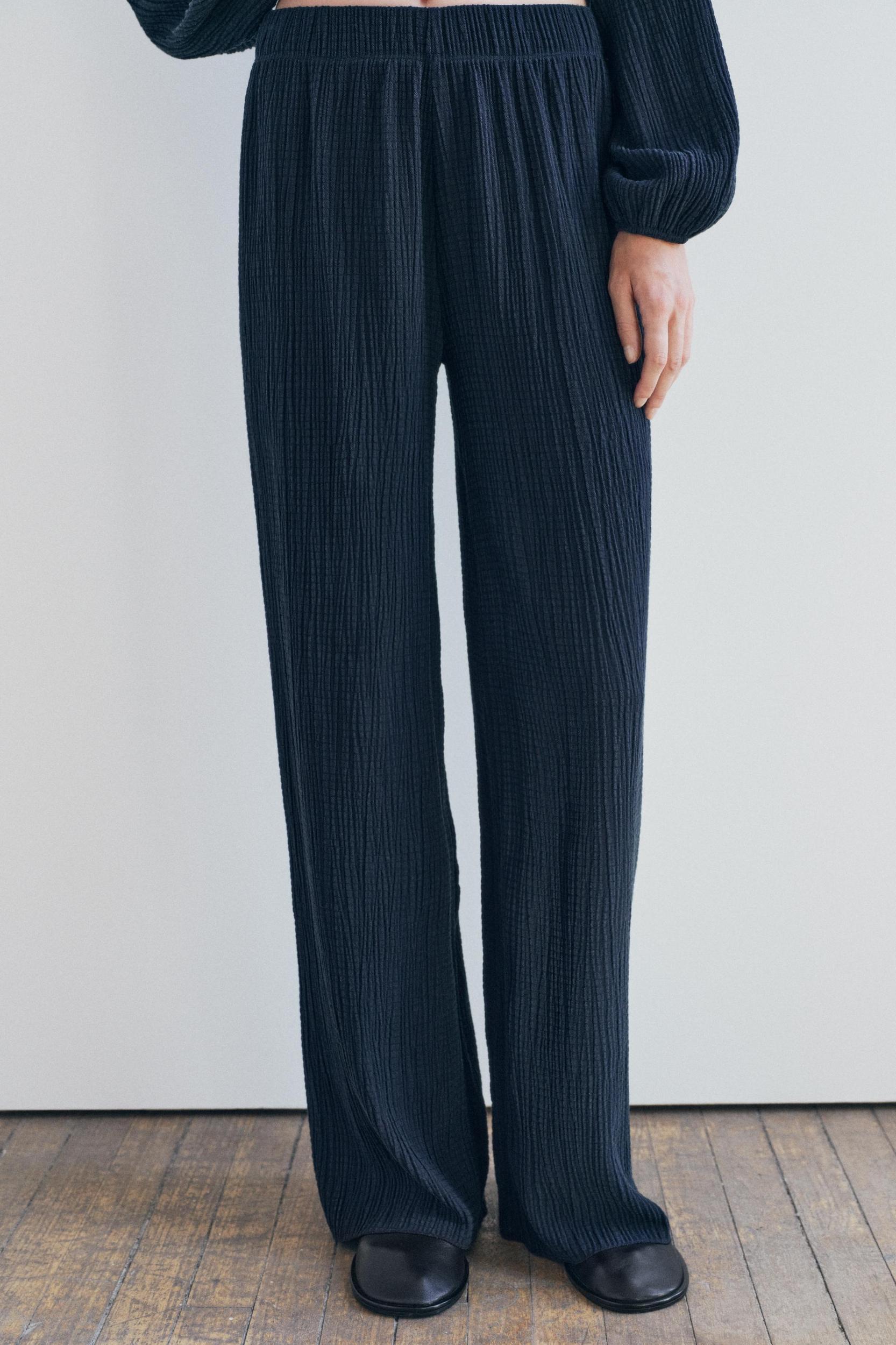 TEXTURED WIDE LEG PANTS Product Image