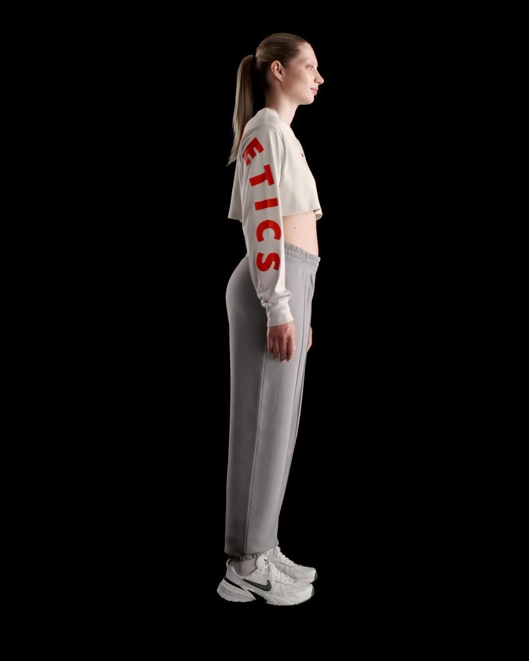 Nike Sportswear Women's Oversized Long-Sleeve Cropped Graphic T-Shirt Product Image