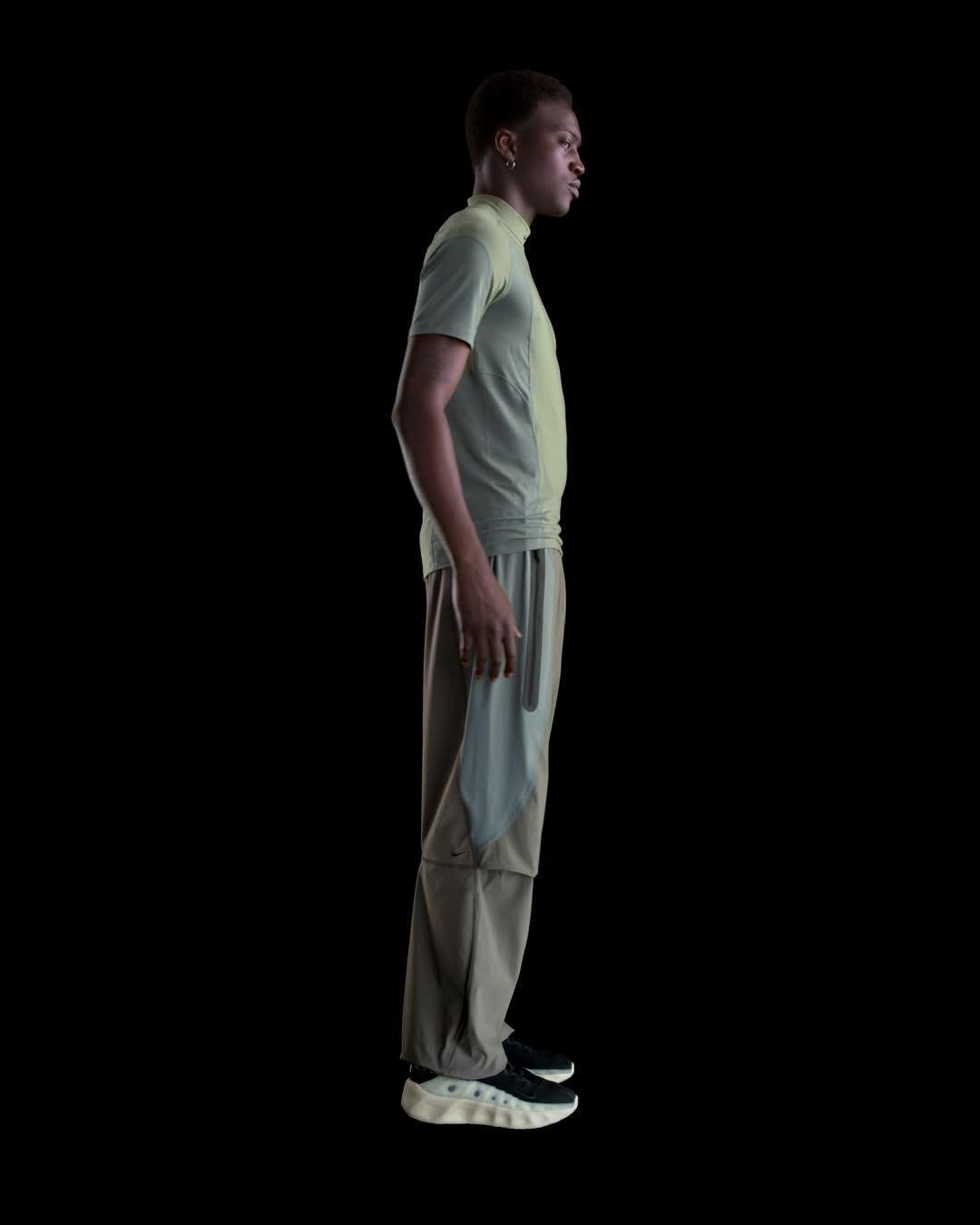 Nike Men's Tech Dri-FIT Short-Sleeve Base Layer Product Image
