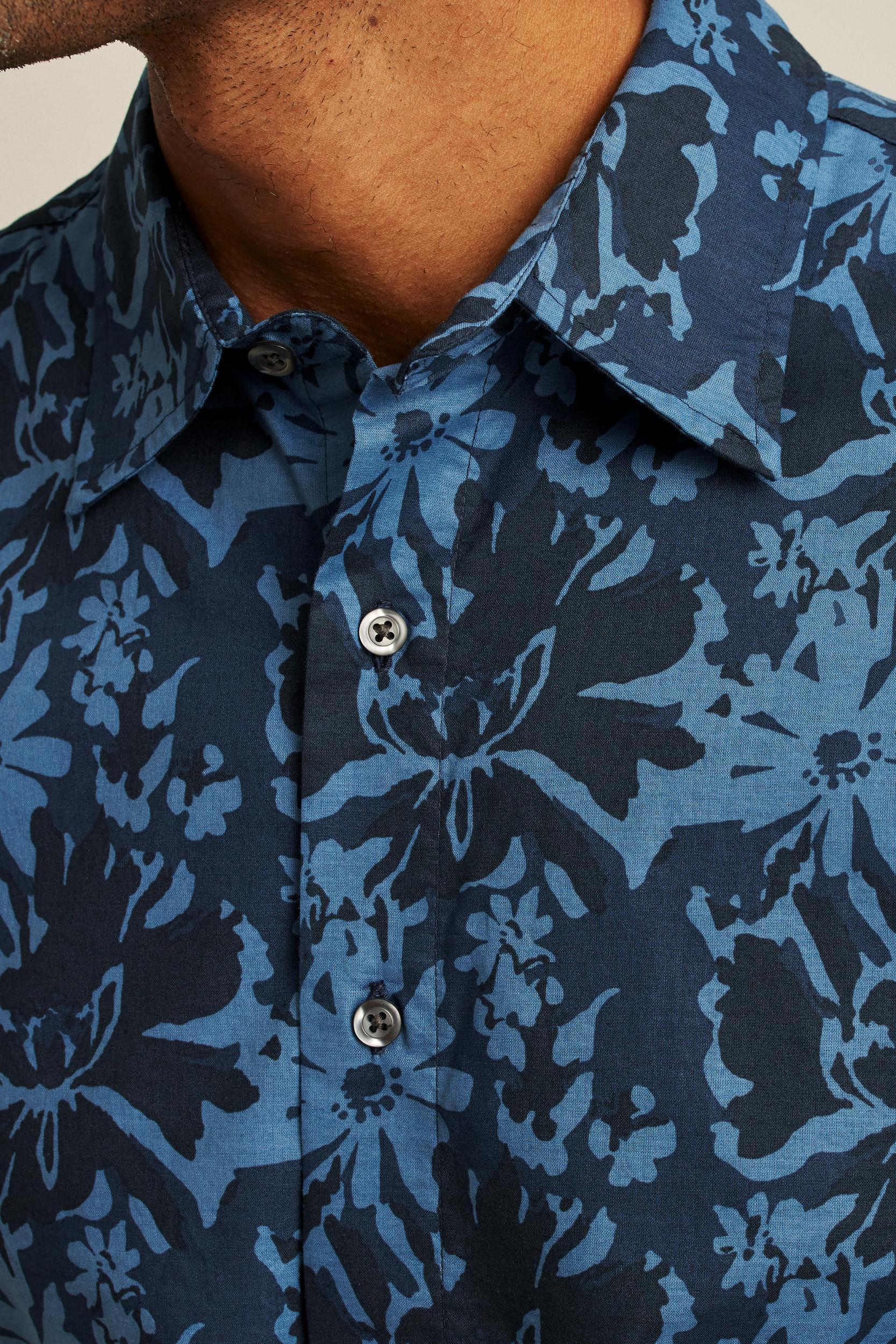 Riviera Short Sleeve Shirt Product Image
