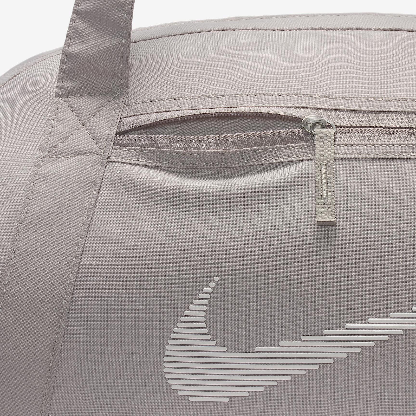 Nike Gym Club Duffel Bag (24L) Product Image