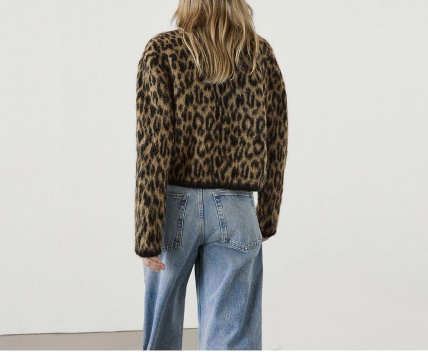 Round Neck Leopard Print Cardigan Product Image