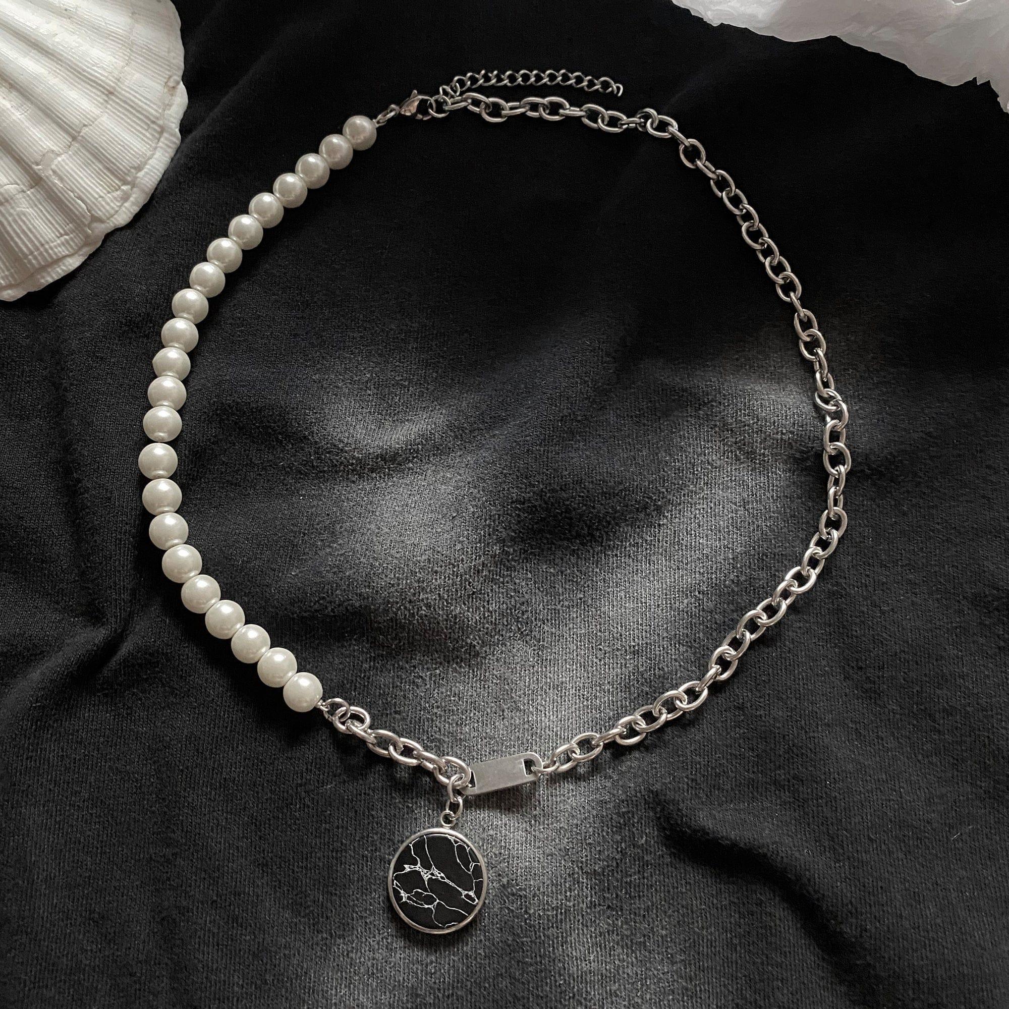 PENDANT HALF PEARL CHAIN NECKLACE Product Image