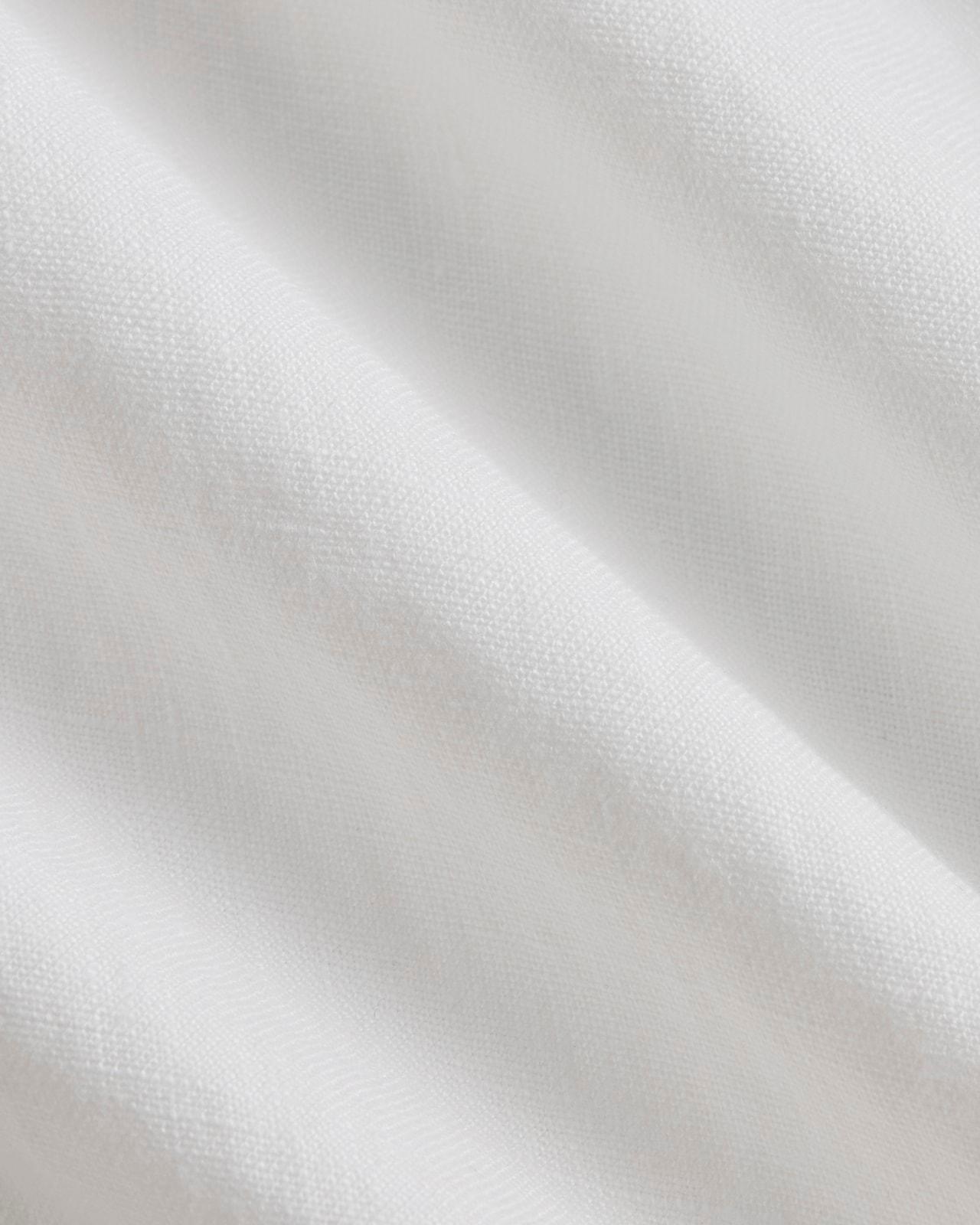The Classic Short-Sleeve Shirt in Linen Product Image