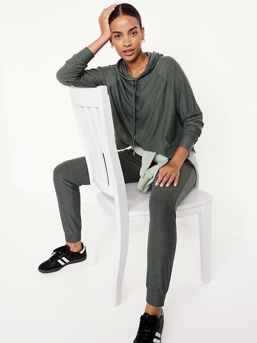 CloudMotion Crop Hoodie Product Image