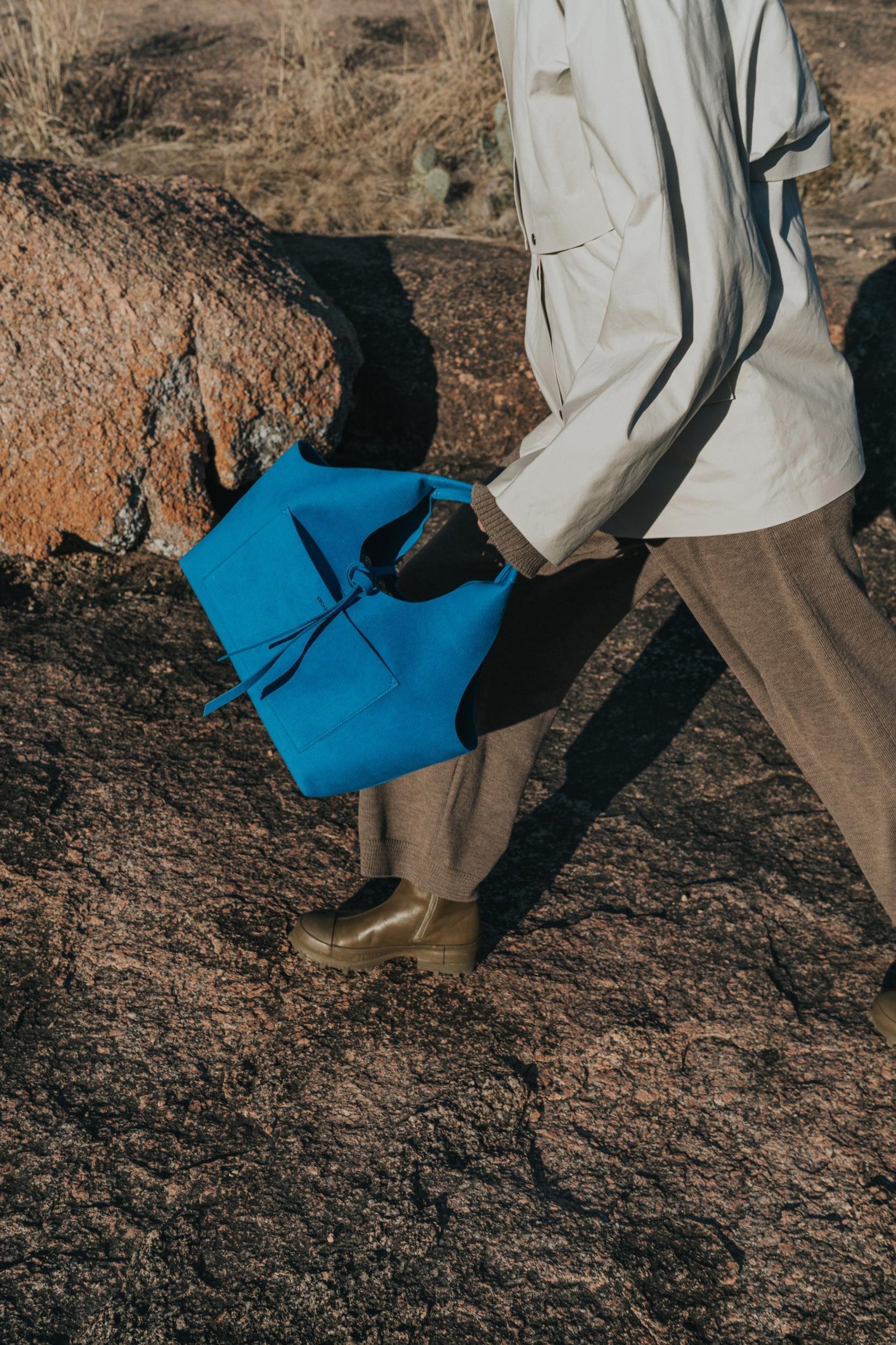 Blue Tote Product Image