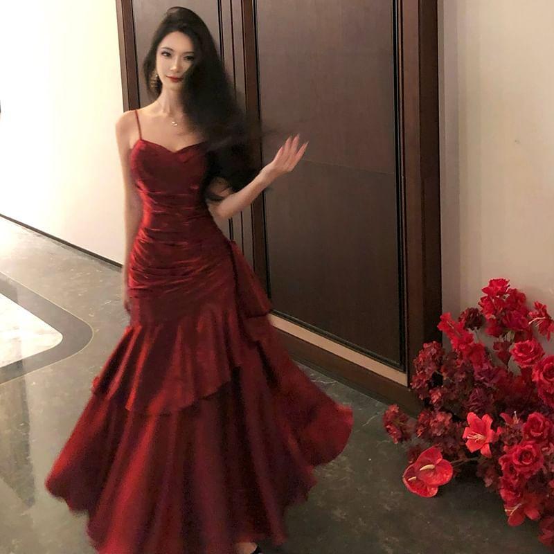 Spaghetti Strap V-Neck Plain Ruffle Panel Ruched Mermaid Evening Gown Product Image