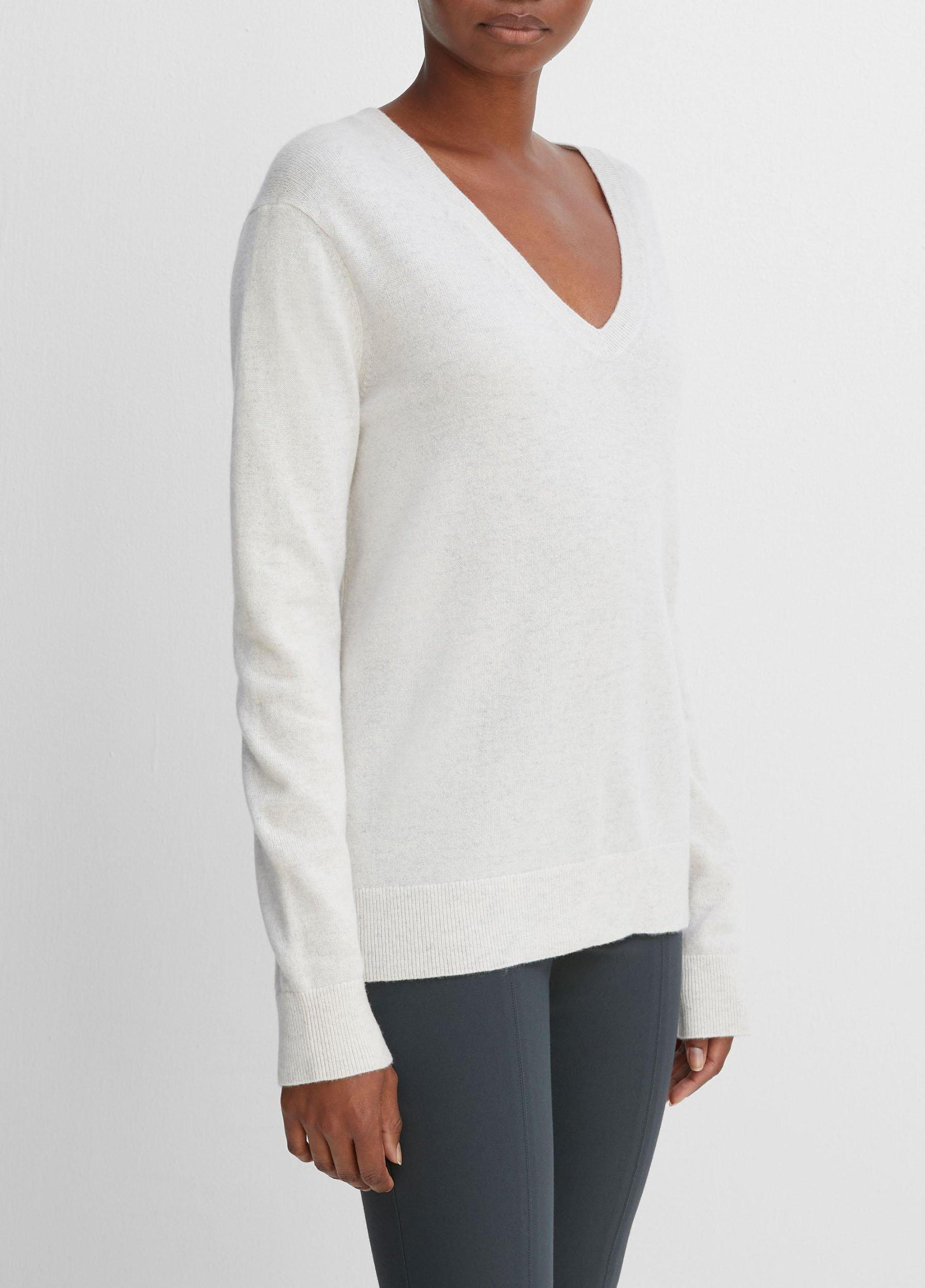 Womens Cashmere Weekend V-Neck Sweater, Camel, Size M Vince Product Image