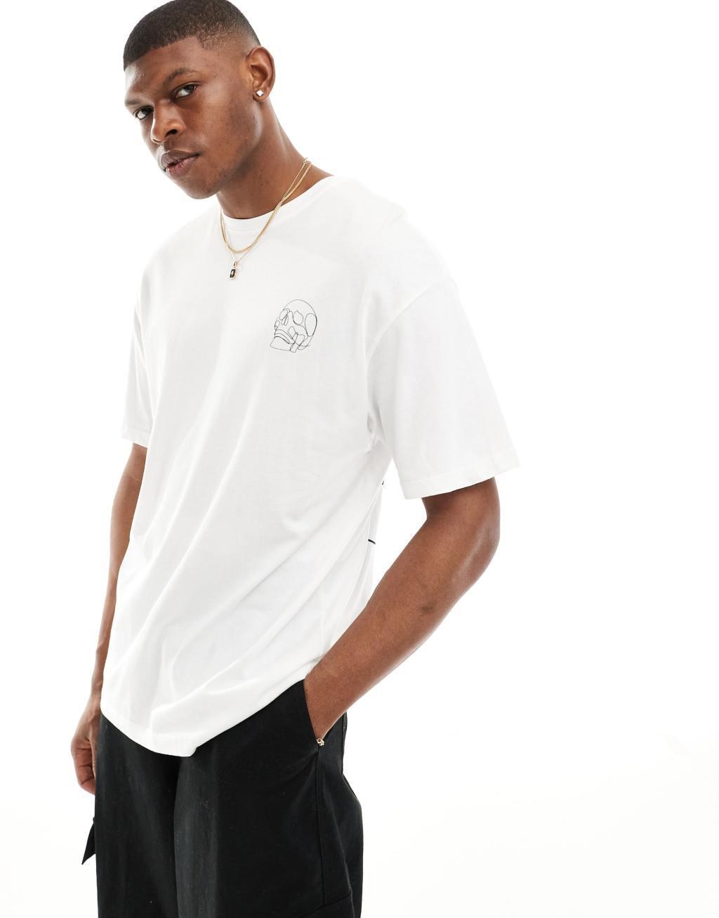 Jack & Jones oversized t-shirt with skull head in white Product Image