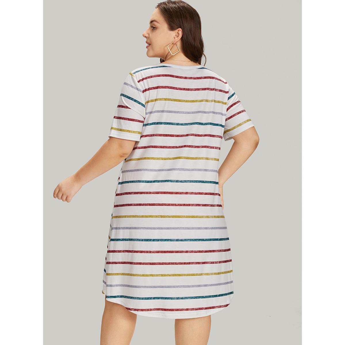 Plus Size Colour Striped Print Pocket Keyhole Arc Hem Dress Multicolor Women Casual Arc Hem Keyhole Cut-Out Short sleeve Curvy Knee Dress BloomChic 28/5X Product Image