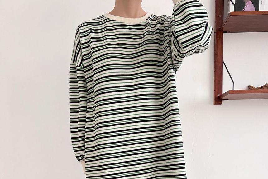 Long-Sleeve Striped Loose-Fit Midi Dress Product Image