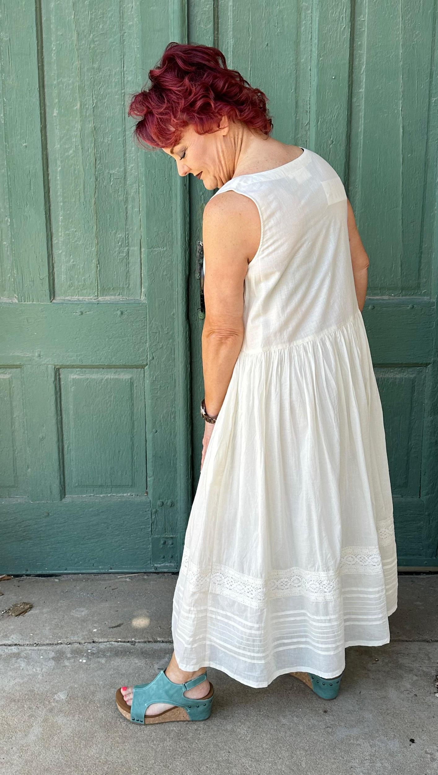 Cendu V-Neck Sleeveless Dress w/ Layered Eyelet Hem by Paper Lace Product Image
