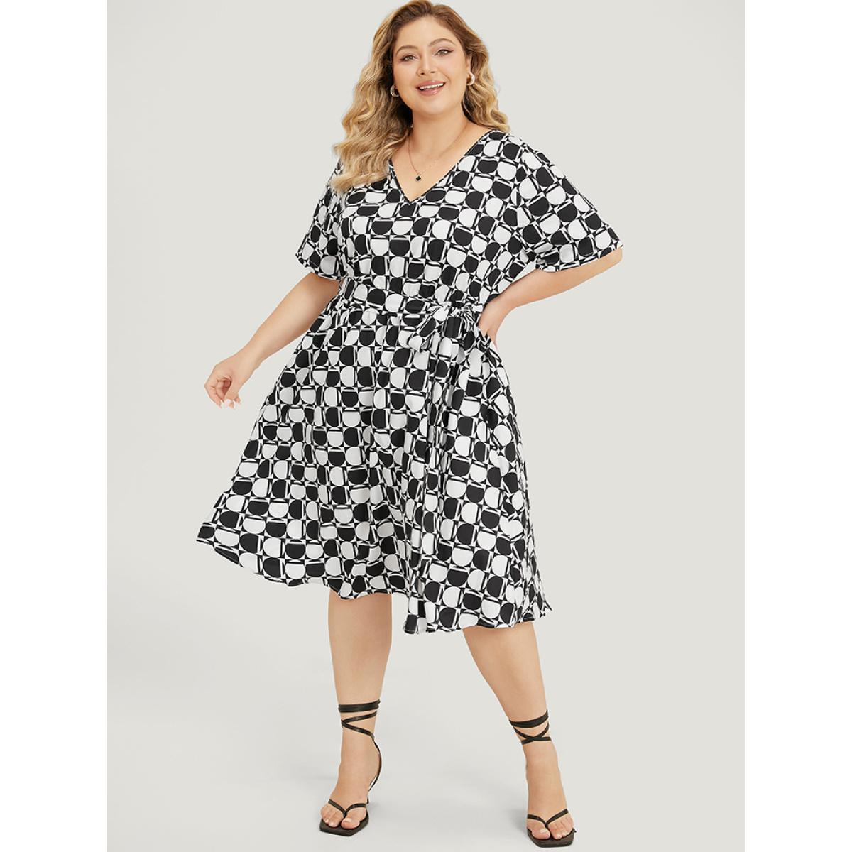 Plus Size Geometric Print Pocket Belted V Neck Dress Multicolor Women Elegant Contrast V-neck Short sleeve Curvy Knee Dress BloomChic 10/M Product Image