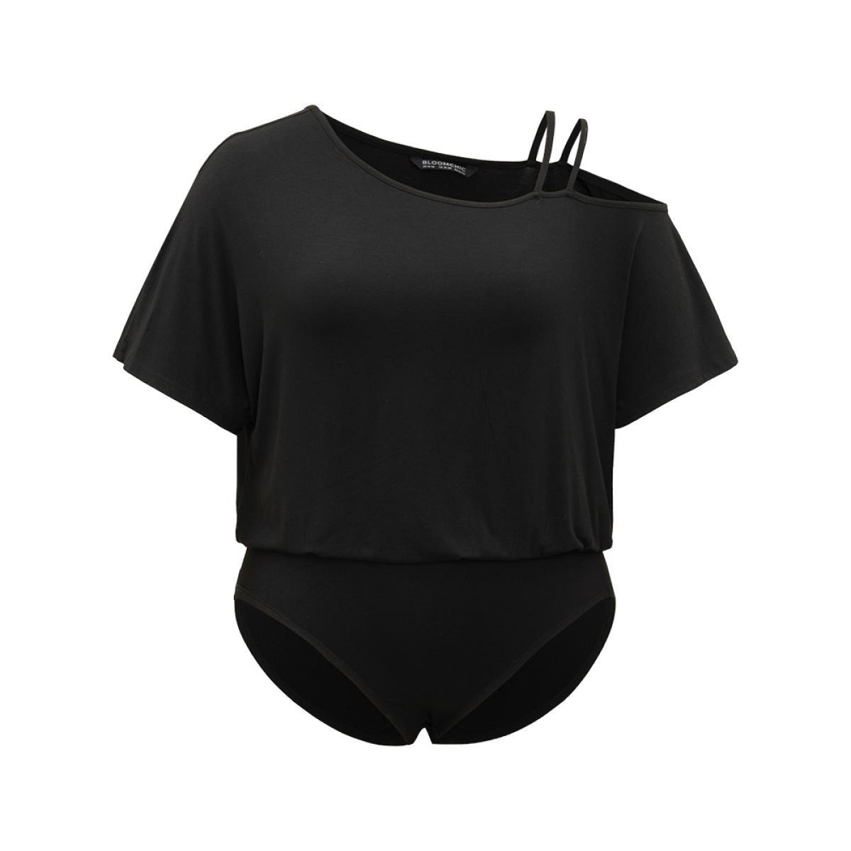 Plus Size Plain One Shoulder Batwing Sleeve Cami Bodysuit Women Black Plain One-shoulder Bodysuits BloomChic 26/4X Product Image