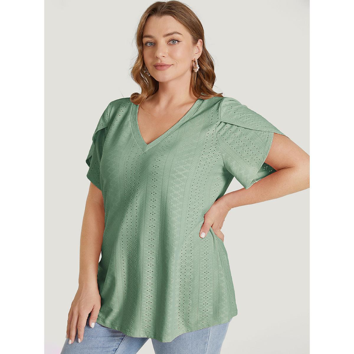 Plus Size Solid Broderie Anglaise Split Sleeve T-shirt Mint Women Elegant Slit Plain V-neck Dailywear T-shirts BloomChic 12/L Product Image