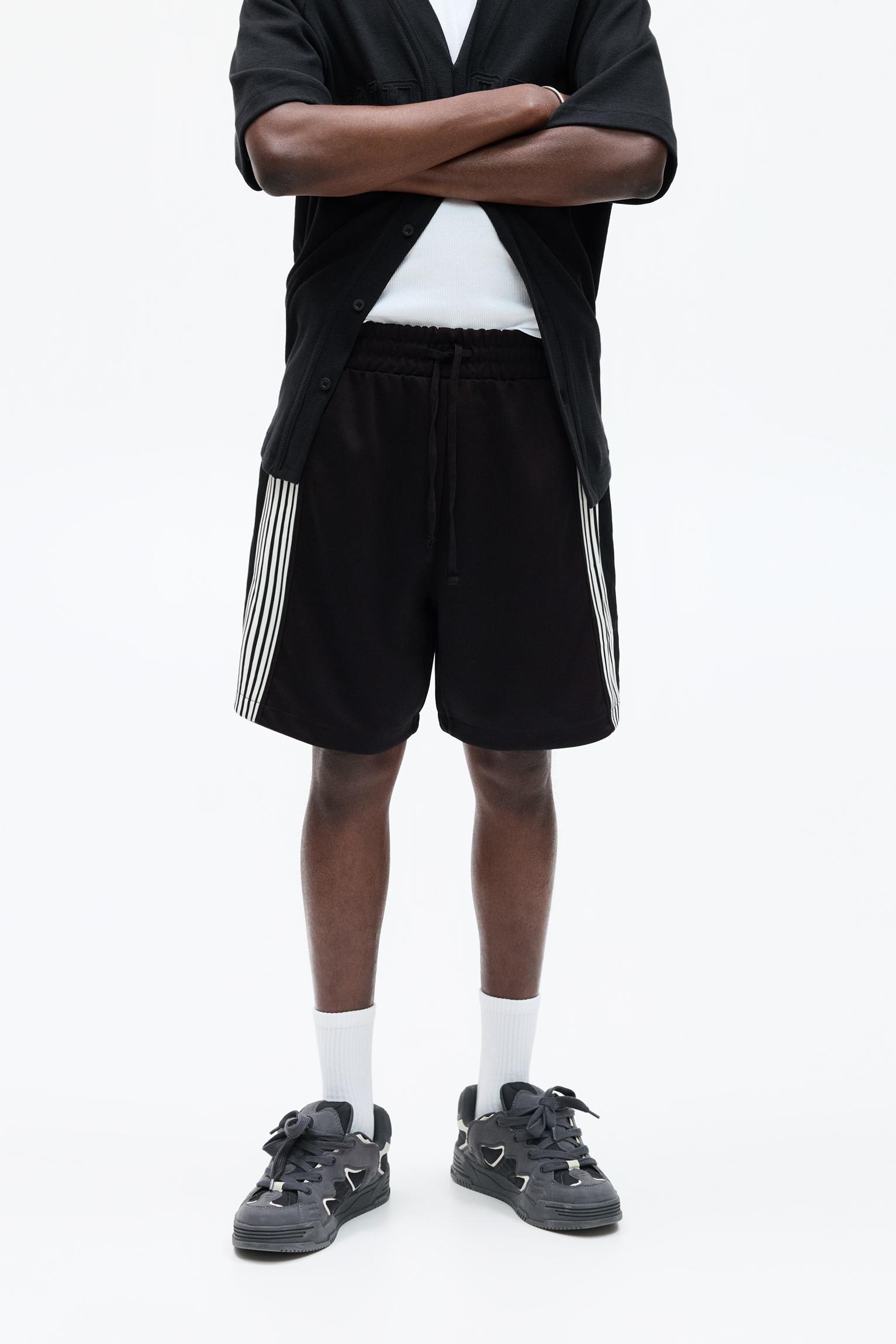 STWD striped Bermuda short sweatpants Product Image