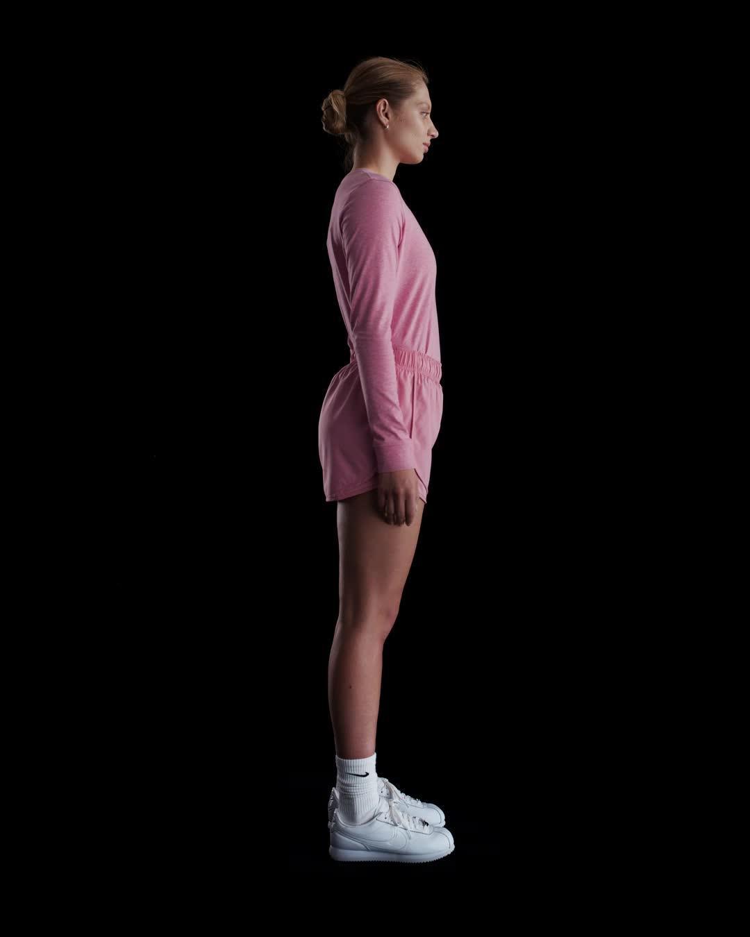 Nike Sportswear Club Women's Long-Sleeve T-Shirt Product Image