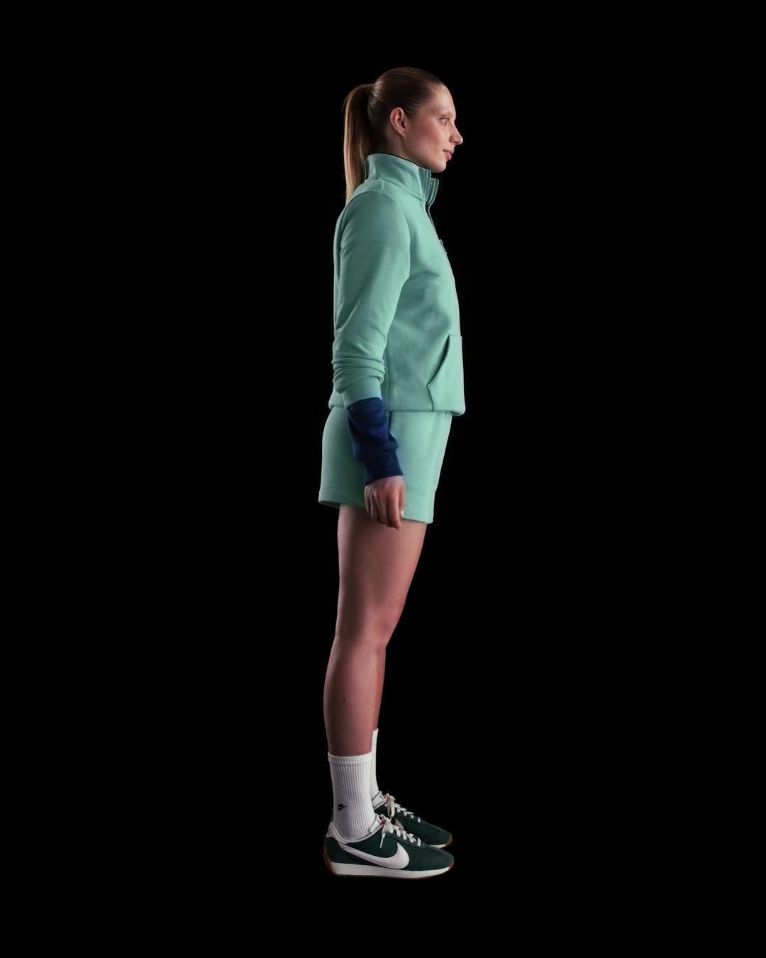 Nike Sportswear Club Fleece Women's 1/2-Zip Sweatshirt Product Image