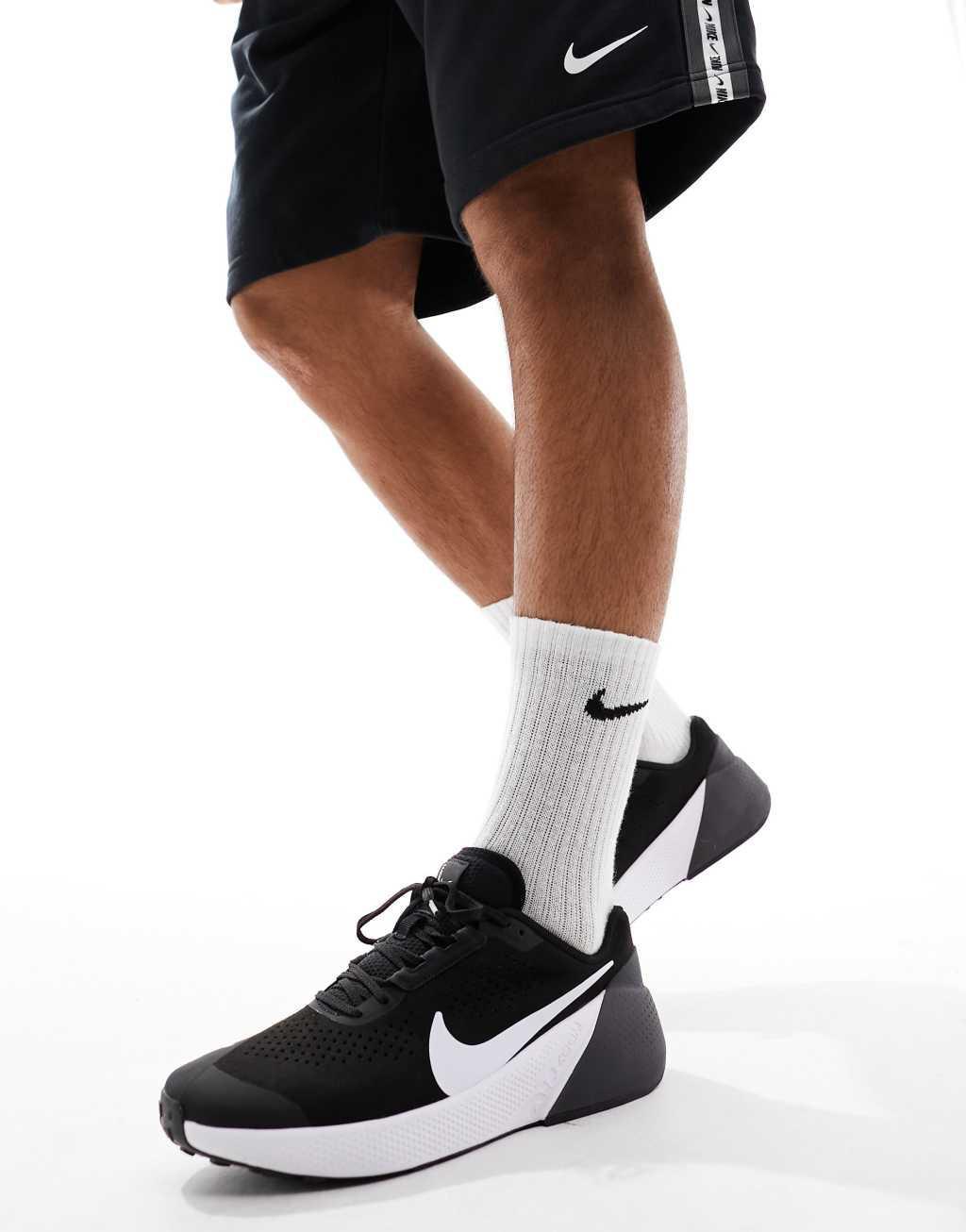 Nike Air Zoom sneakers in black and white Product Image