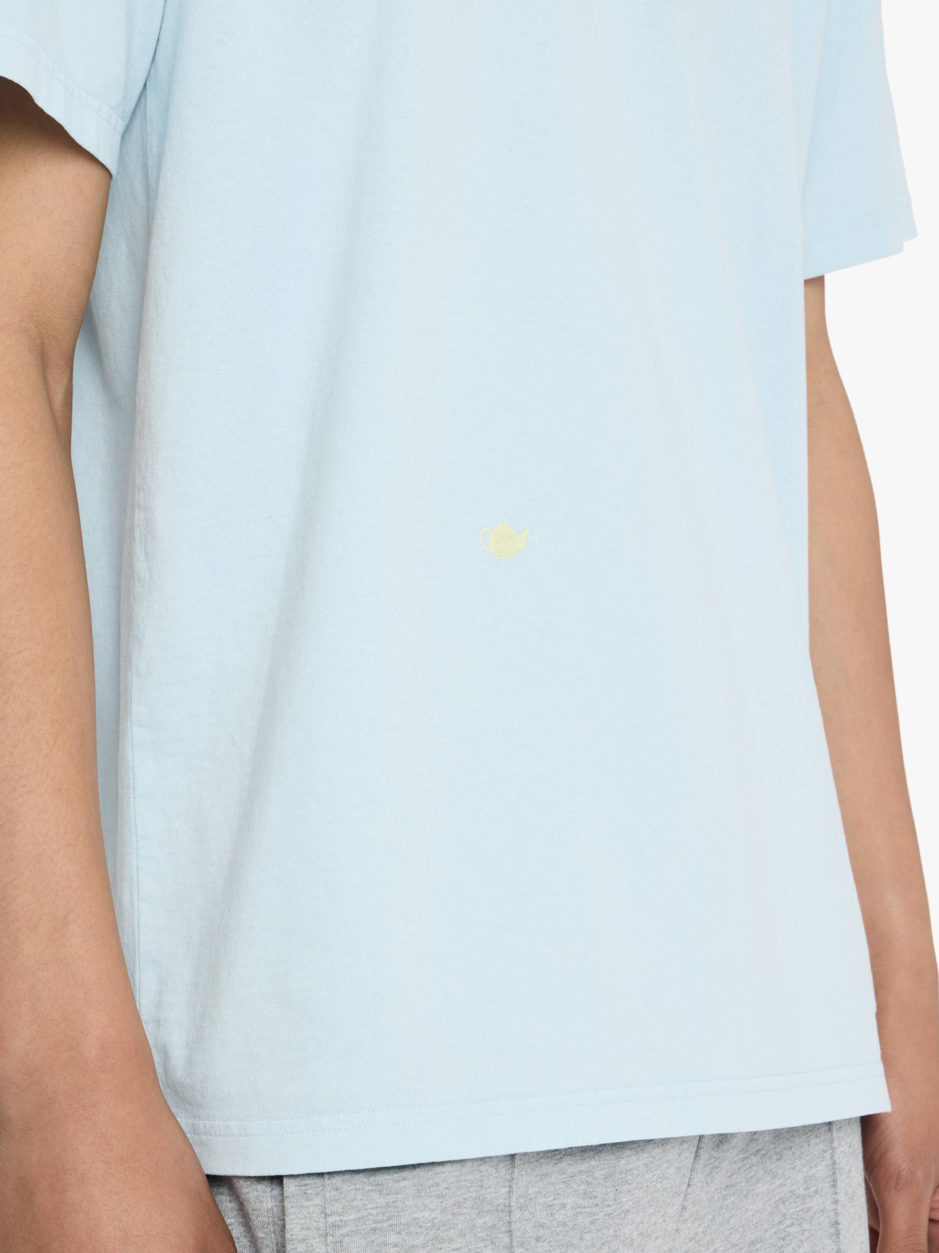 CONTRAST EMBROIDERY T-SHIRT Product Image