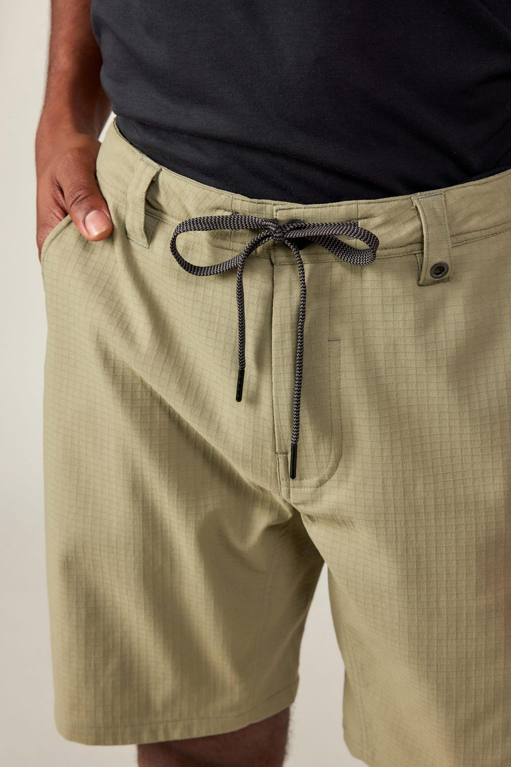 686 Men's Everywhere Hybrid Short - Relaxed Fit Male Product Image