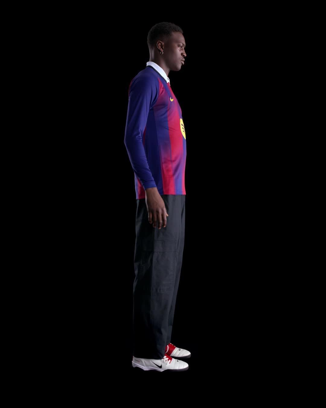 FC Barcelona 2025/26 Stadium Home Men's Nike Dri-FIT Soccer Replica Long-Sleeve Jersey Product Image