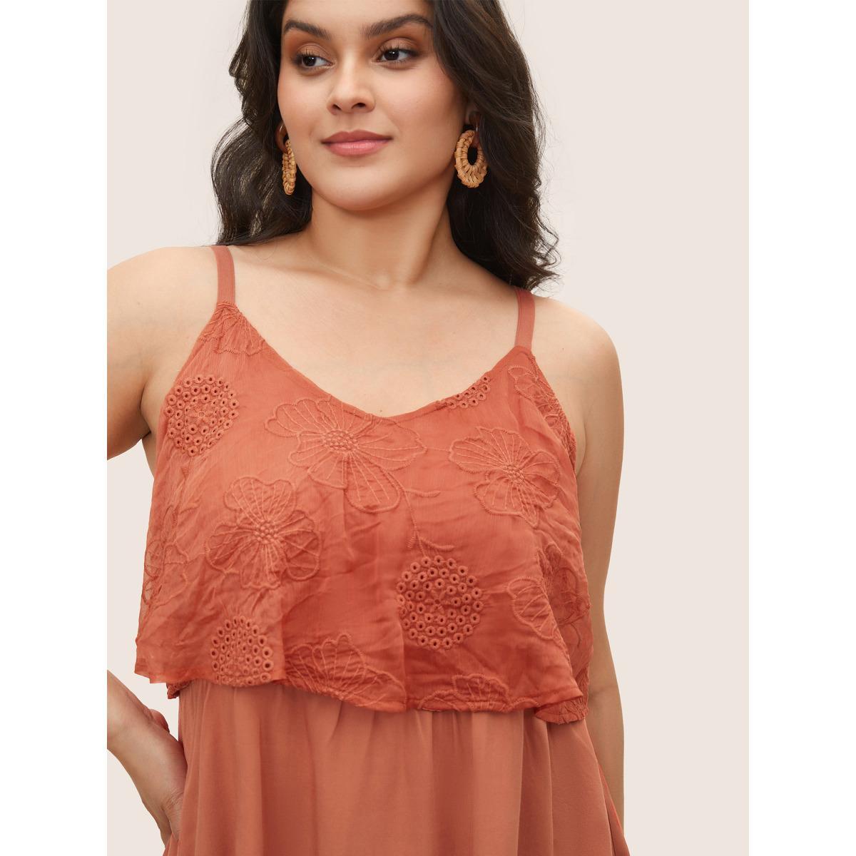 Plus Size Solid Broderie Anglaise Patchwork Cami Top Women Chocolate Resort Woven ribbon&lace trim V-neck Vacation Tank Tops Camis BloomChic 10/M Product Image