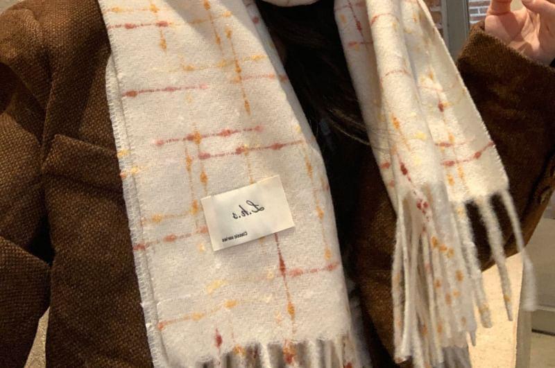 Plaid Applique Fringed Scarf Product Image