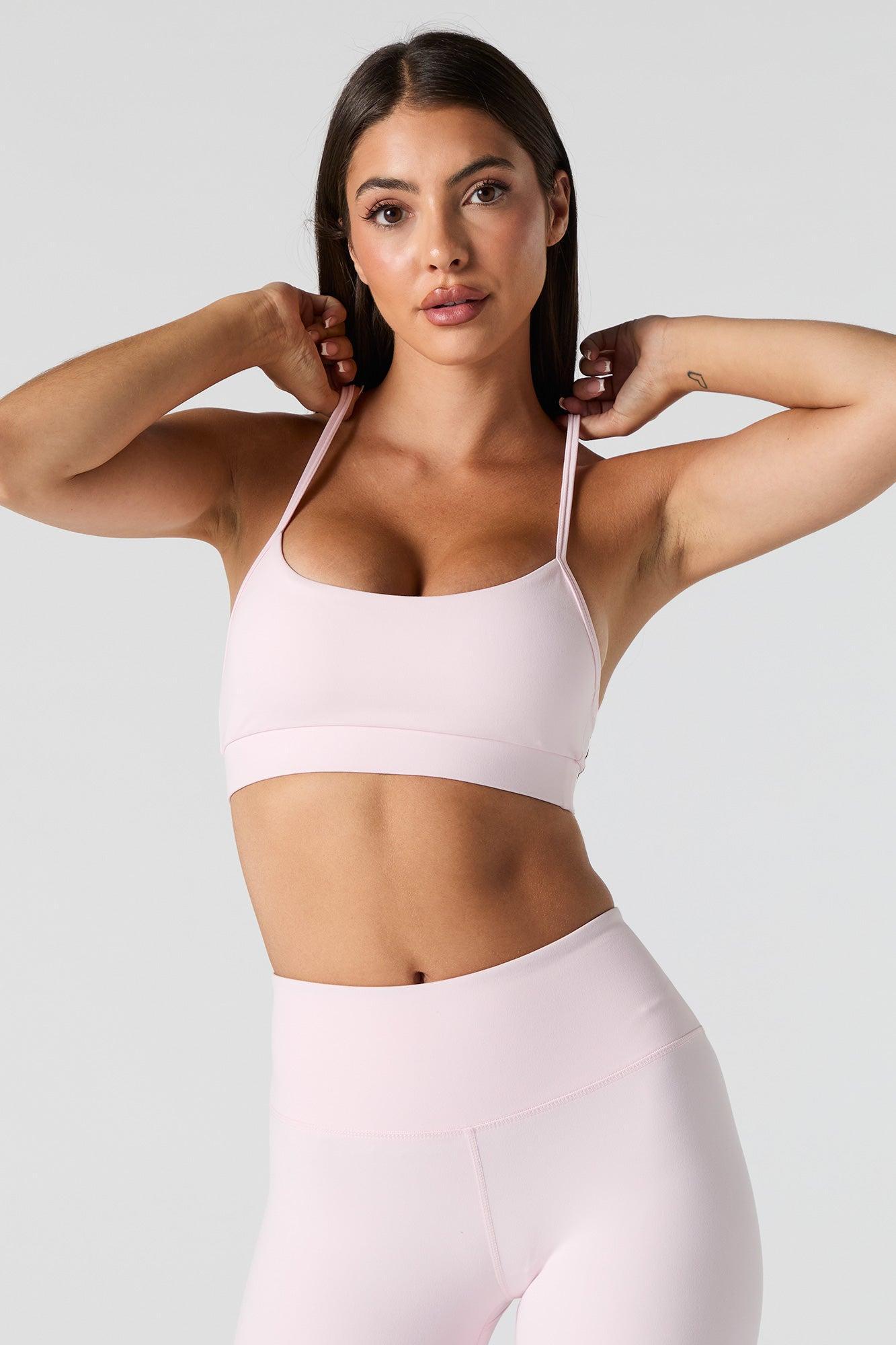 Active Scoop Neck Sports Bra Female Product Image