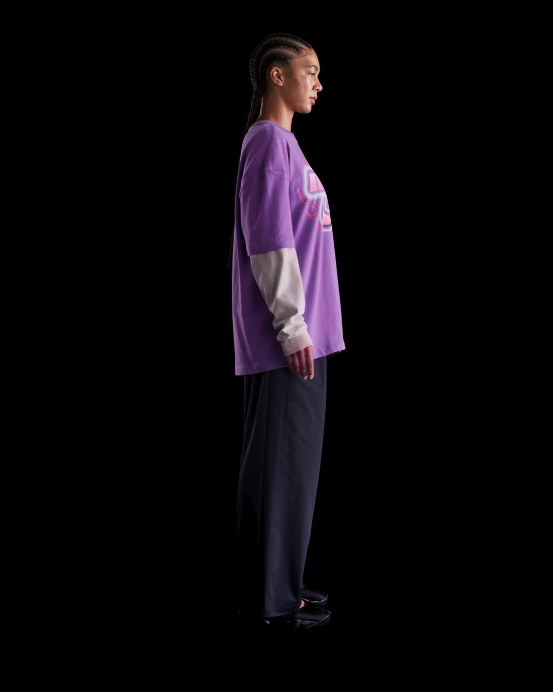 Nike Sportswear Women's Oversized Graphic T-Shirt Product Image