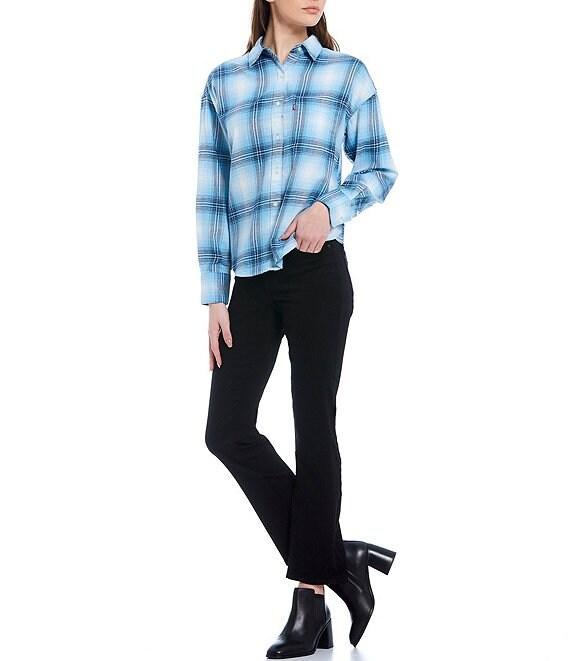Levi's® 314 Shaping Straight Leg Mid Rise Jeans Product Image