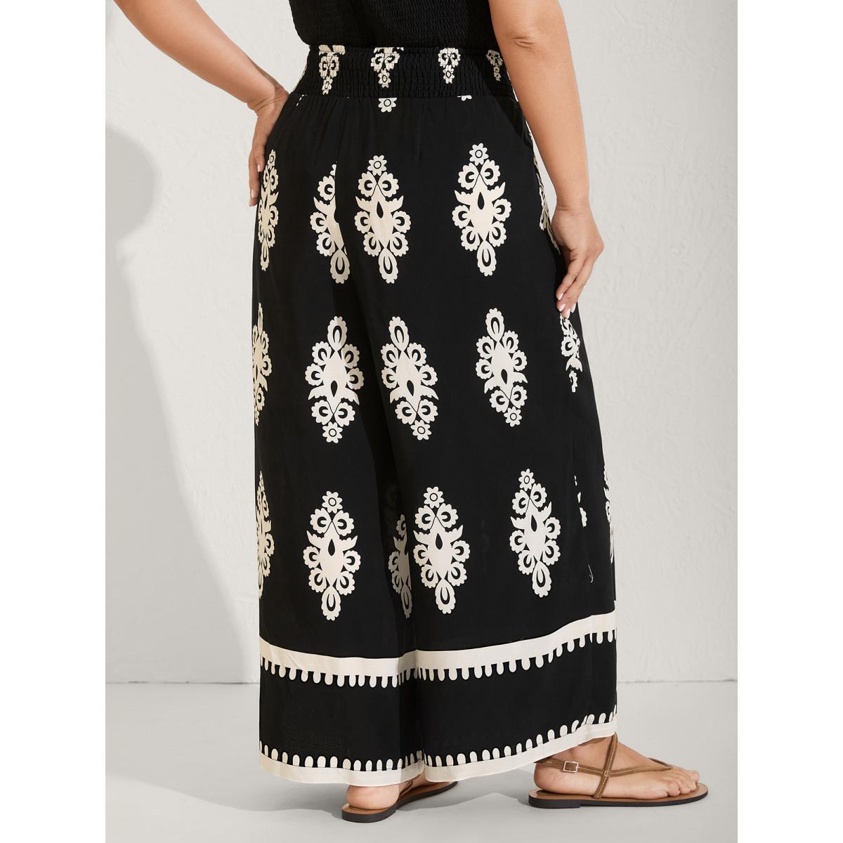 Plus Size Ornate Print Shirred Wide-Leg Pants Women Black Resort Wide Leg Mid Rise Vacation Pants BloomChic 26/4X Product Image