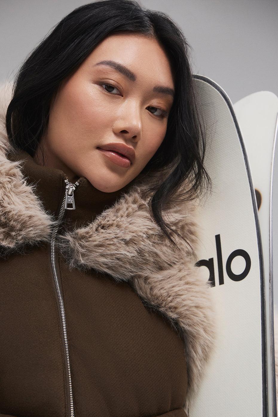 La Premiere Opulent Faux Fur Stunner Jacket - Espresso/Oat Product Image