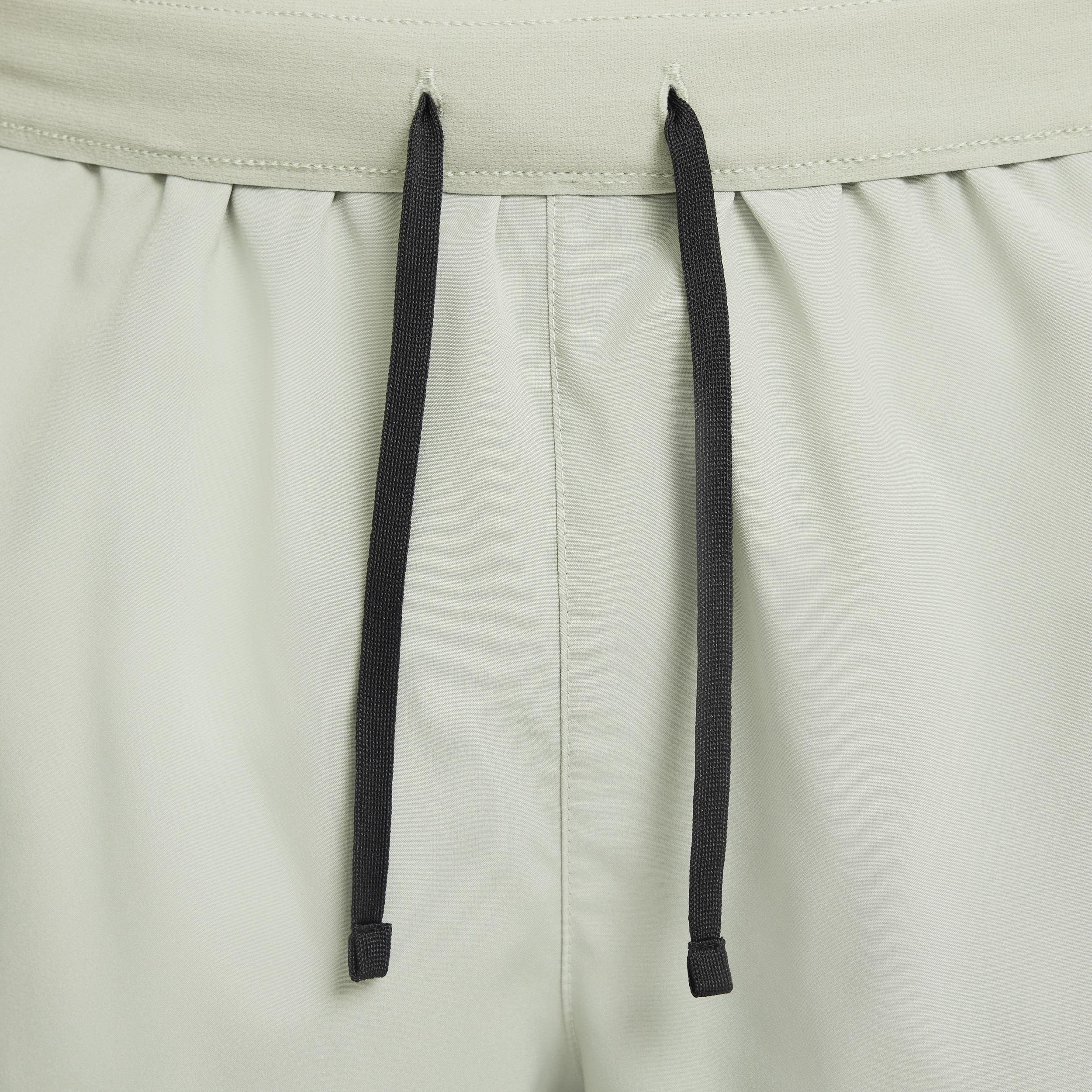 Nike Men's Challenger Dri-FIT 7" Brief-Lined Running Shorts Product Image