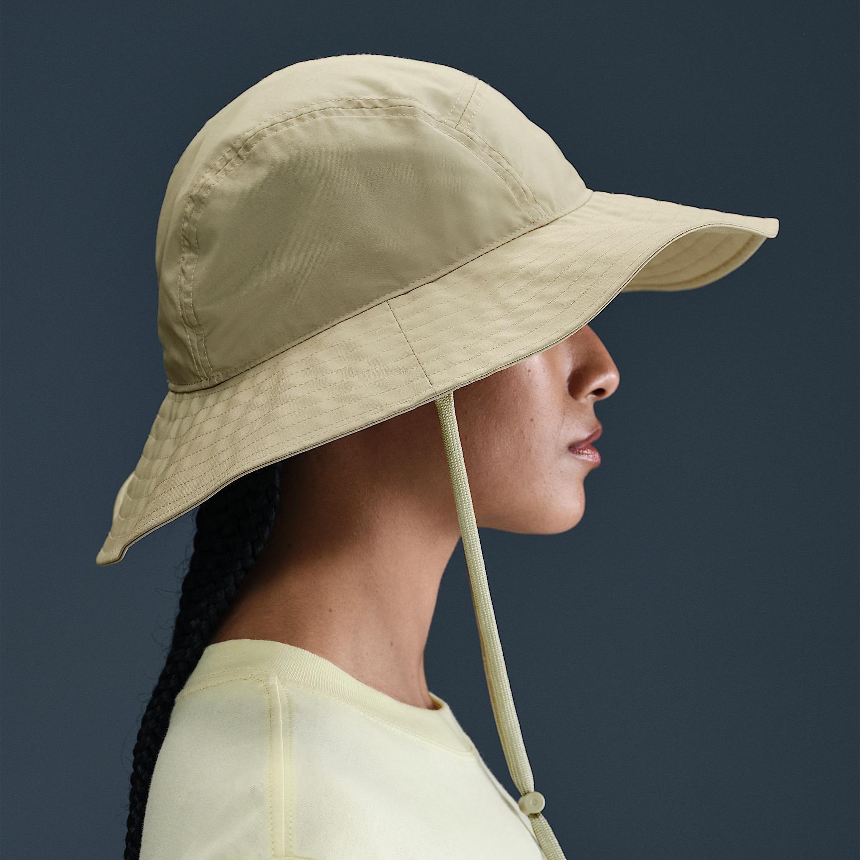 Nike Apex Wide-Brim Bucket Hat Product Image